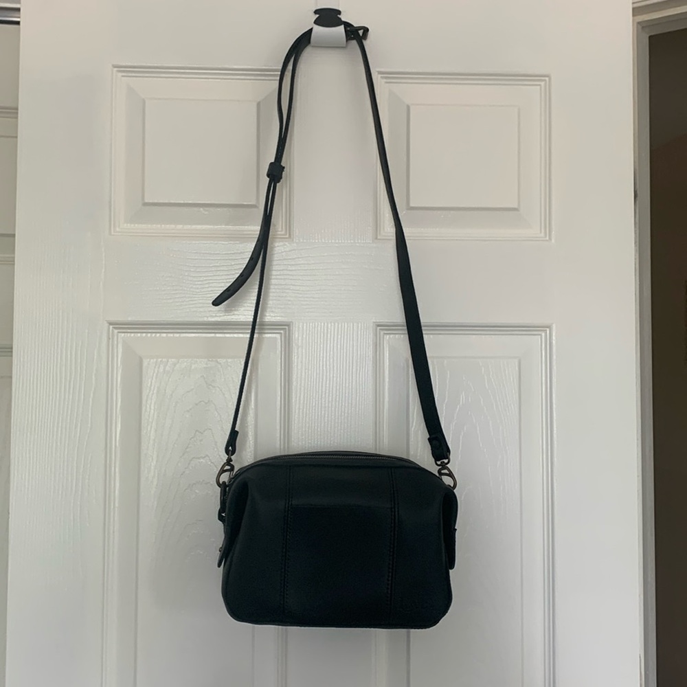 Love41 Dopp Black Full Grain Leather Crossbody